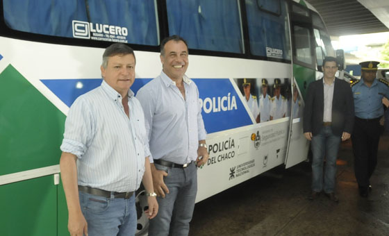 Entrega-de-vehiculos-a-la-Policia-17-01-06-01