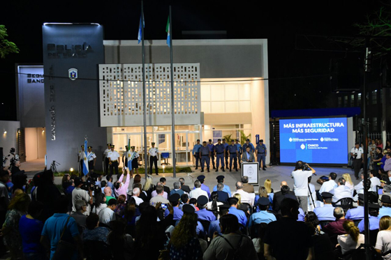 Inauguración-de-edificio-de-la-comisaria-Segunda-17-07-14-02