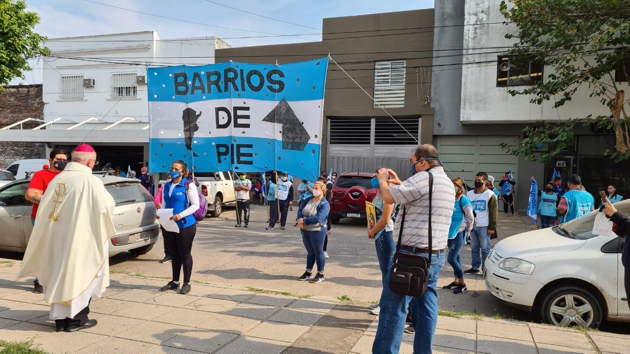 Barrios-de-Pie-con-Monsenor-Dus 2020-08-07 (02)