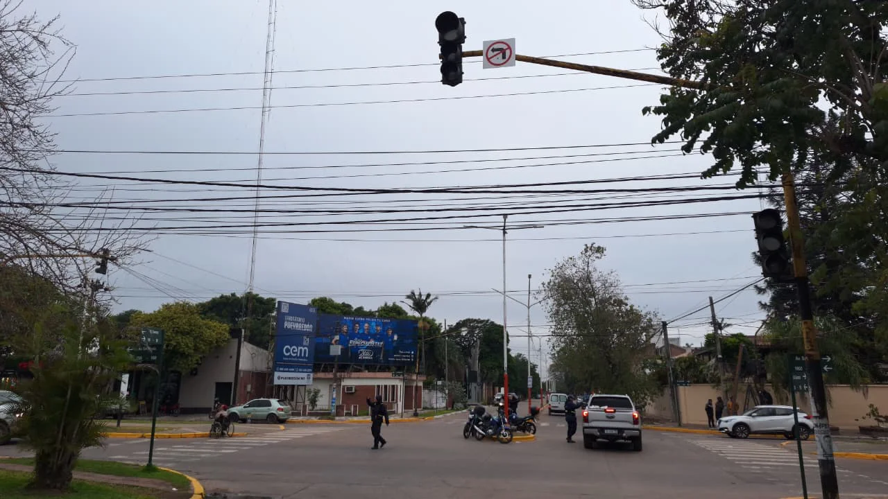 semaforo-dos-tiempos-en-avenida-sarmiento-y-avenida-guerrero_3