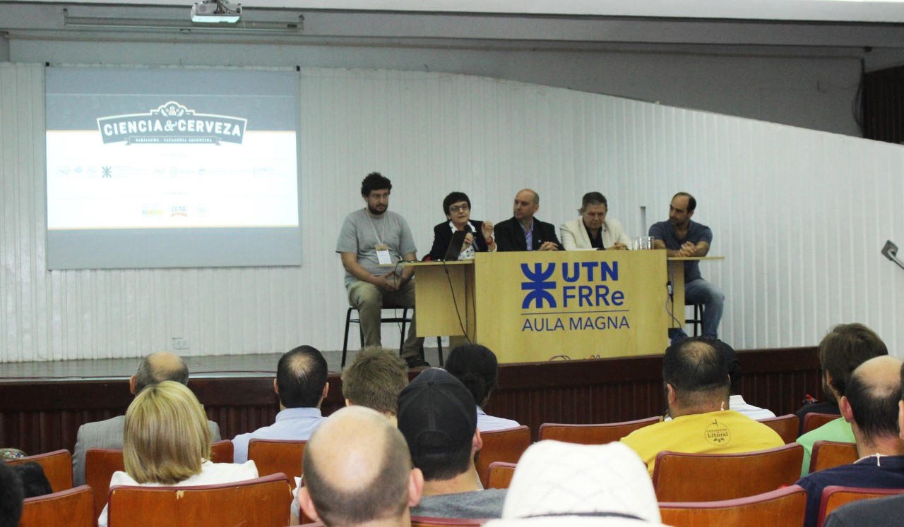 Ciencia-y-cerveza-19-11-28-03