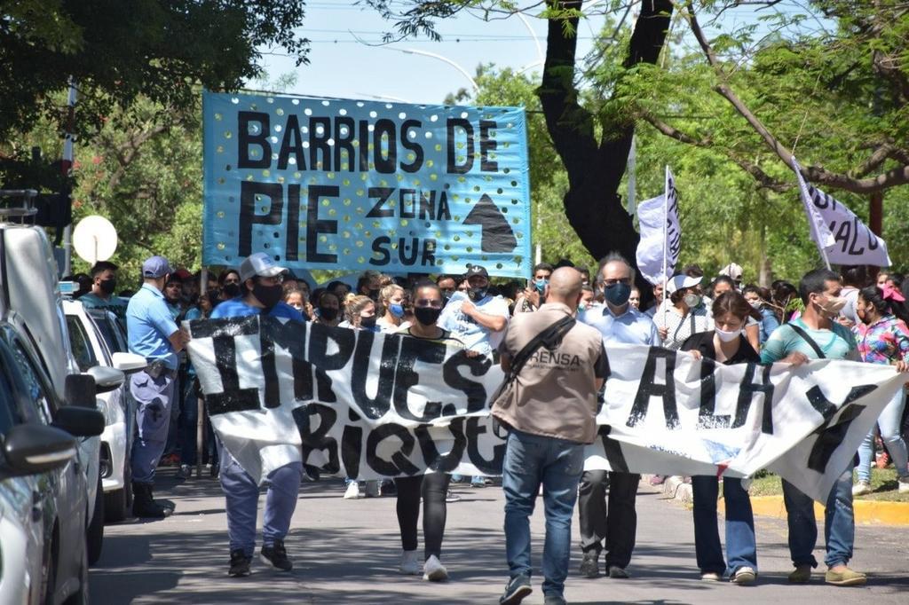 Barrios-de-Pie-represion-II-20-11-16-04