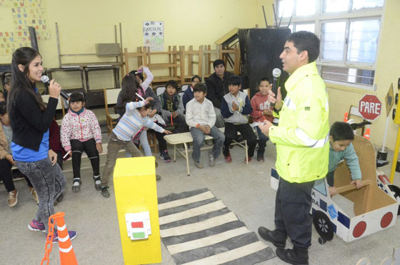 El-Estado-en-tu-Escuela-Barrio-Toba-17-05-23-01