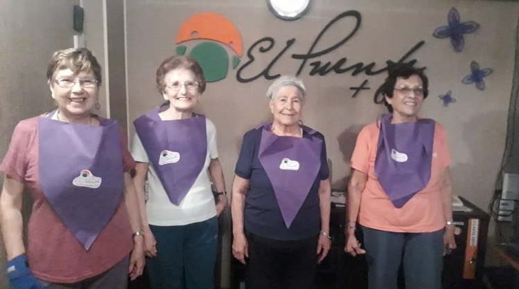adultos-mayores-que-asisten-a-El-Puente 19-06-15