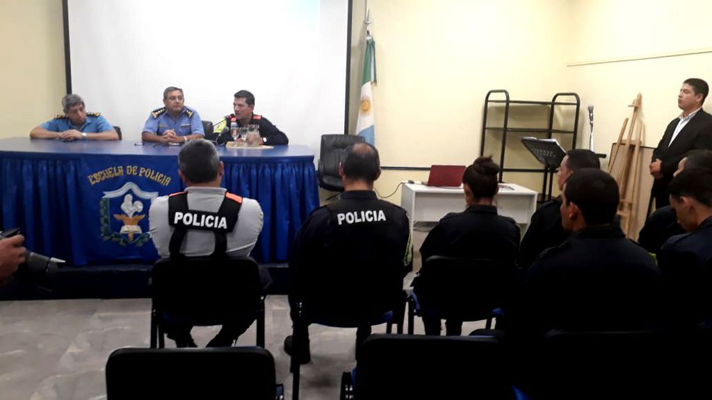 Perfeccionamiento-a-choferes-policiales-19-01-31-01