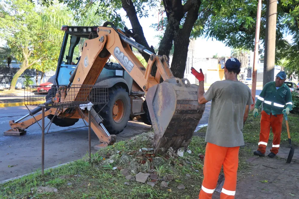 Limpieza-de-avenidas-24-04-26-02