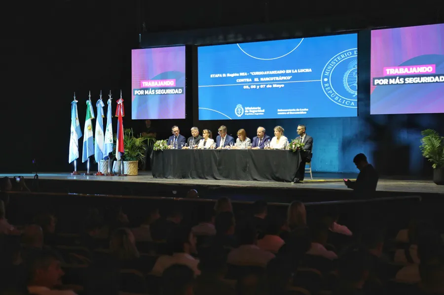Curso Avanzado de Lucha contra el Narcotráfico 25-05-05-05