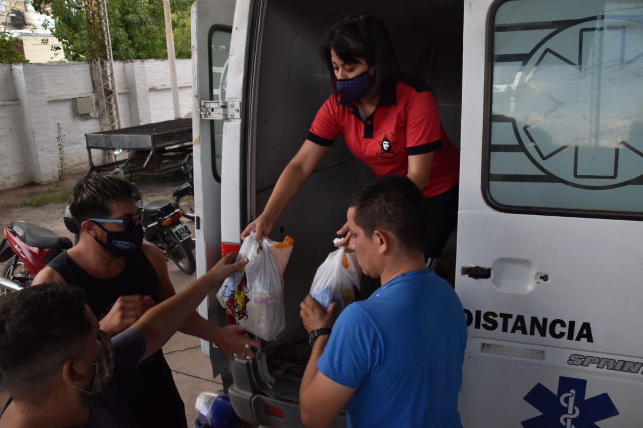 Entrega-de-bolsines-navidenios-al-STM-20-12-30-02