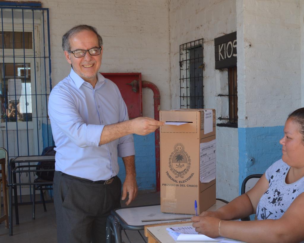 Carlos-Martinez- Votacion-19-10-13-01