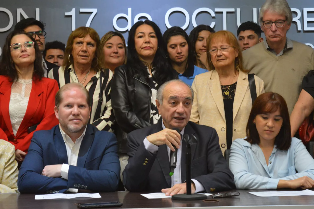 Semana-de-la-Cultura-Peronista-22-10-13-01