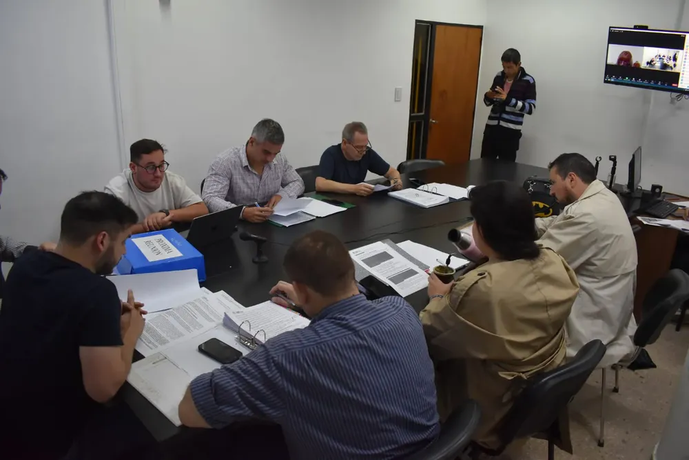 Comision-de-Hacienda-y-Presupuesto-24-04-22-02