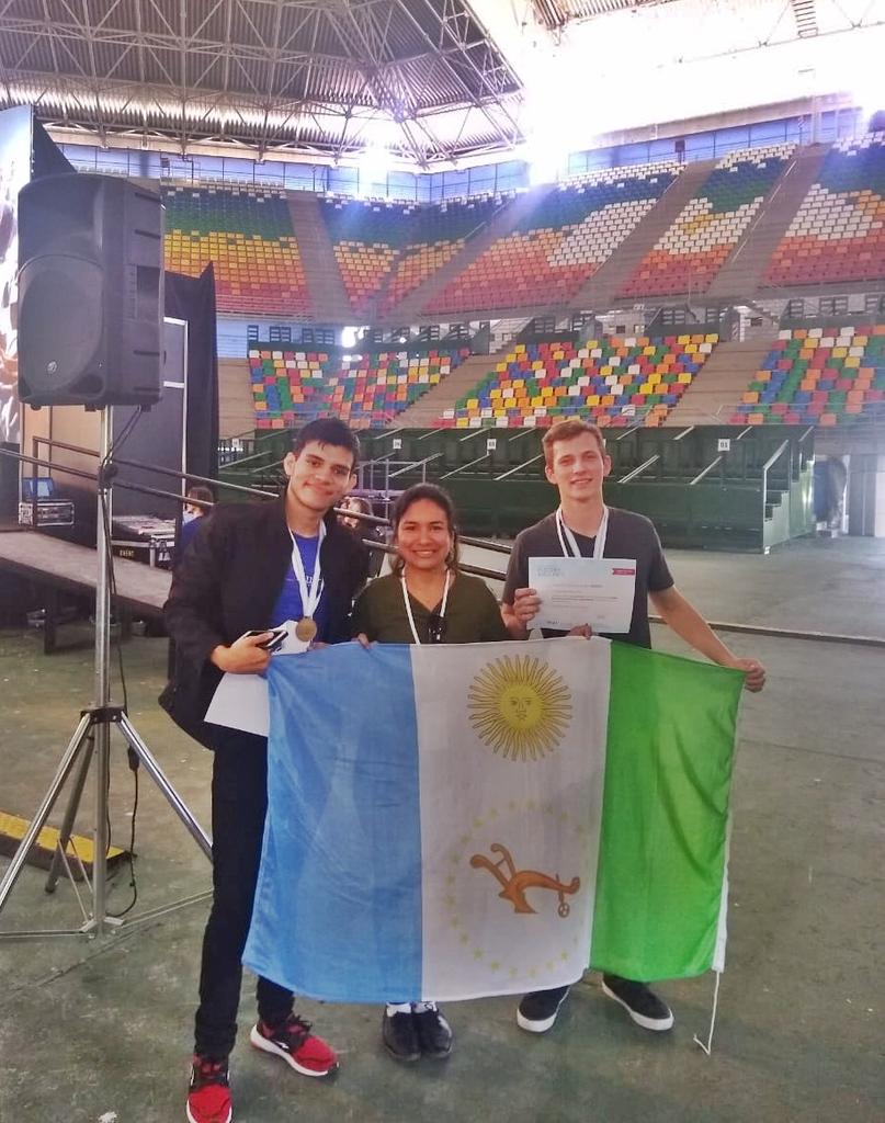 estudiantes- de- la- EET- 22- de -Saenz- Peña- destacados -en-olimpiada- de-electromecánica