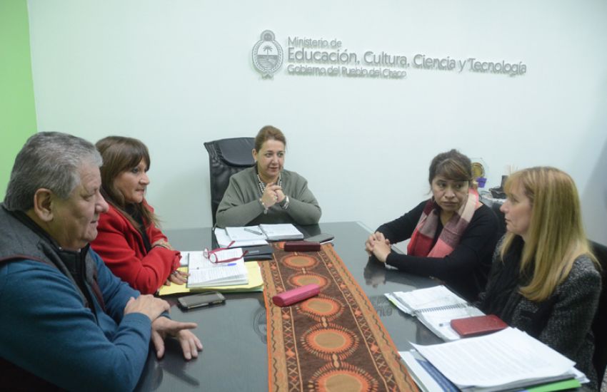 Marcela-Mosqueda-diputados-provinciales-Comision-de-Educacion-18-06-14-01