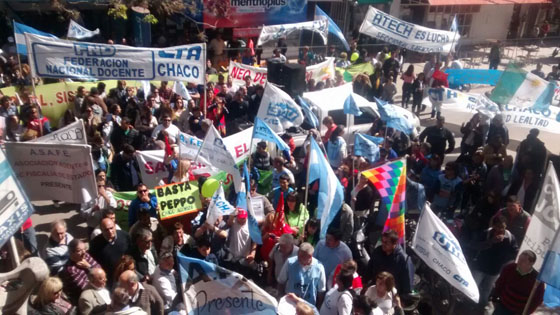Estatales-defensa-del-InSSSeP-16-09-14-04