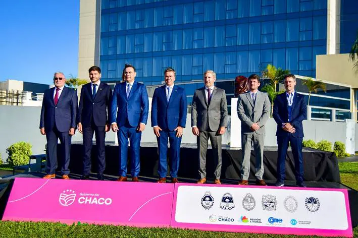 Encuentro-de-Gobernadores-del-Litoral-25-04-28-01