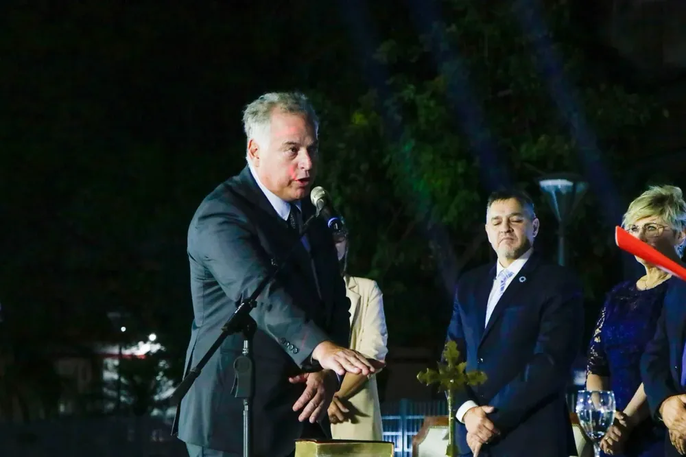 Jura-el-gabinete-23-12-10-10