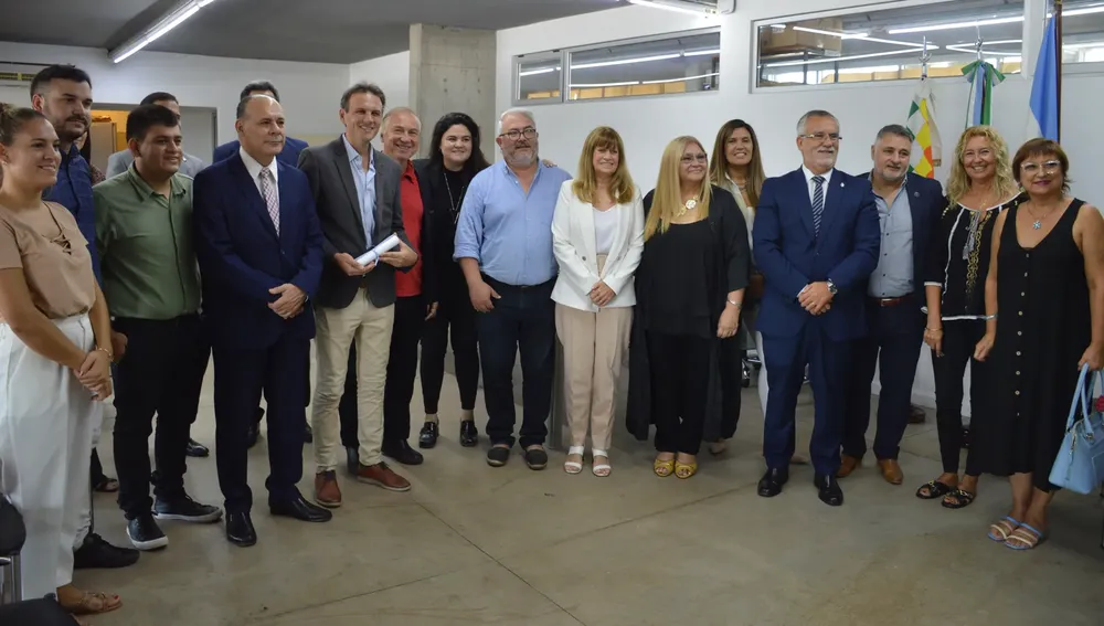 Fernando-Cuadra-Entrega-de-diploma-24-02-23-01