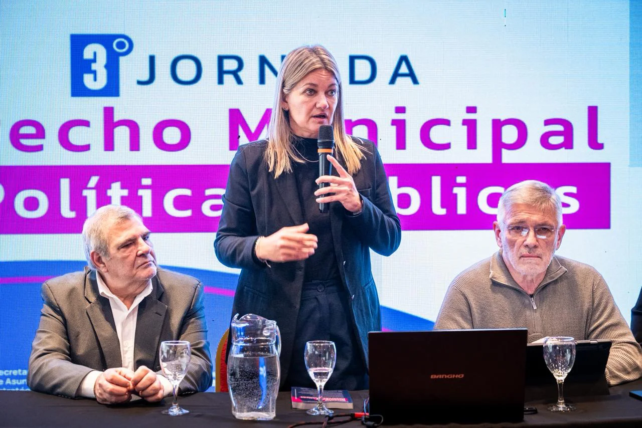 Jornada-sobre-derecho-municipal-22-06-23-01