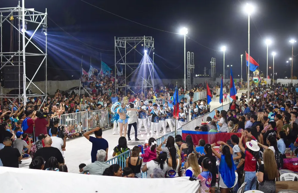 Zdero-en-carnavales-quitilipenses-24-01-28-04