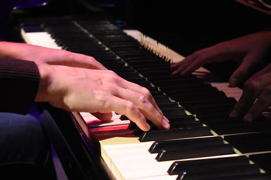 Tangazo-anuncio-25-05-28-03