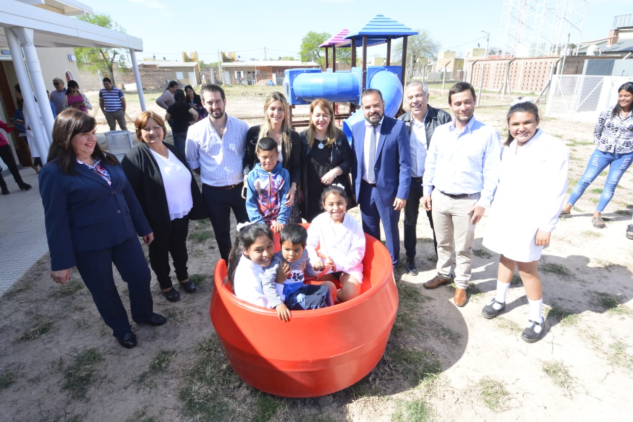 Inauguracion-de-jardin-de-infantes-242-19-09-25-02