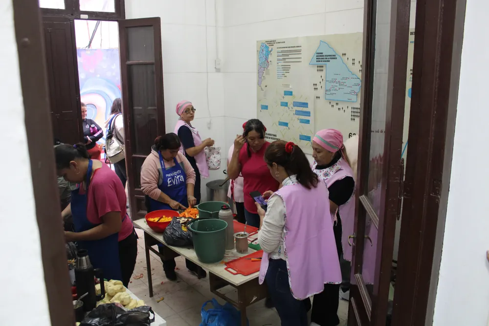 ATE- Olla-popular-en-la-casa-por-la-memoria-24-04-11-02