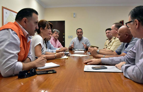 Daniel-Capitanich-fuerzas-de-seguridad-ministerios-alerta-hidrologica-18-01-16-01