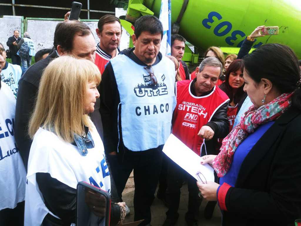 Frente-Gremial-Docente-Analia-Flores-18-05-17-01