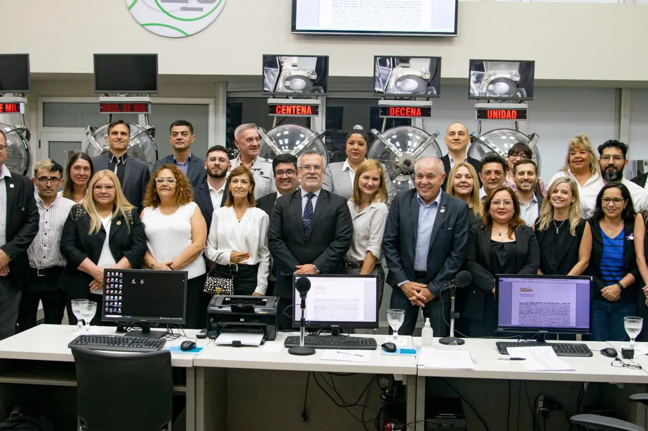 Sorteo-potenciales-integrantes-del-juicio-por-jurados-24-11-20-01