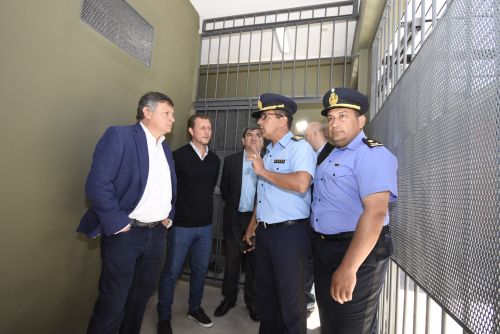 inauguracion-comisaria-10-16-10-27-02