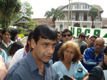 UPCP asamblea-hospital-Perrando 12-10-04