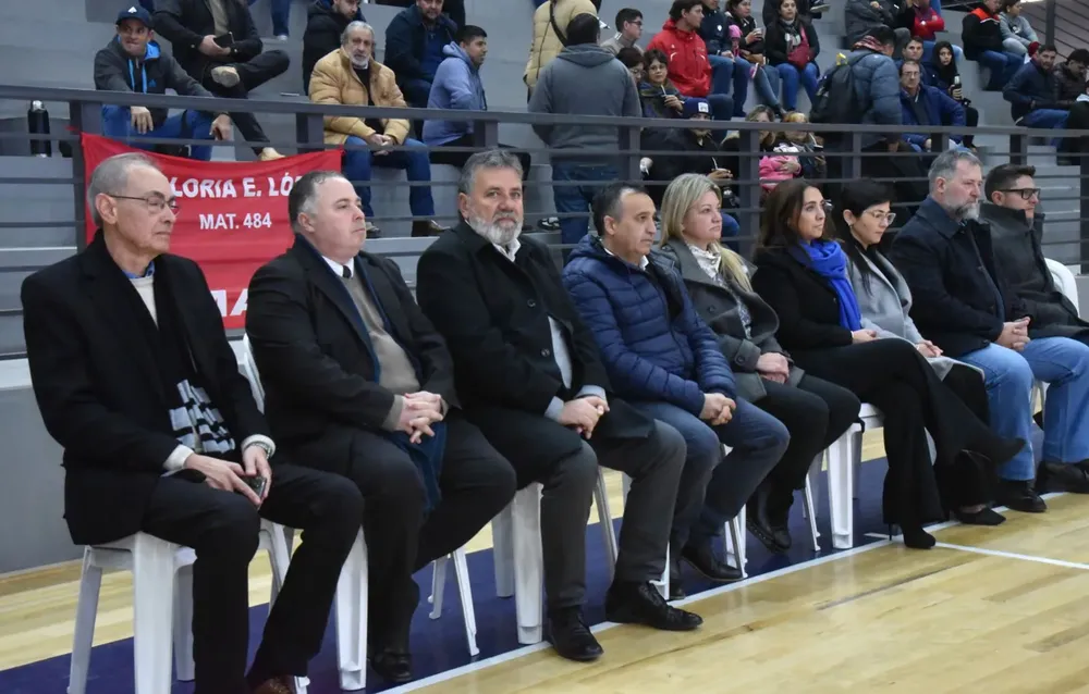 Subasta-de-vehiculos-del-Estado-provincial-24-07-11-03