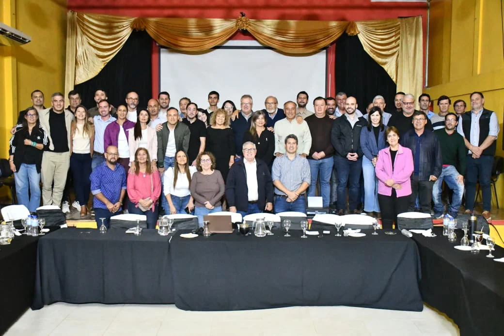 Interbloque-de-intendentes-diputados-de-Frente-Chaquenio-26-04-08-01