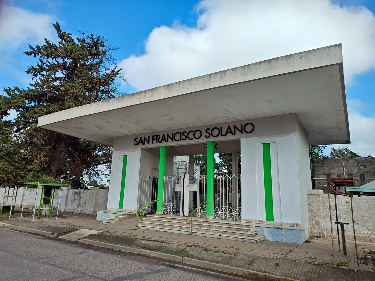 Cementerio-San-Francisco-Solano-24-10-16-01
