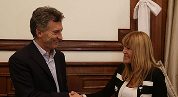 Aida-Ayala-Mauricio-Macri-01