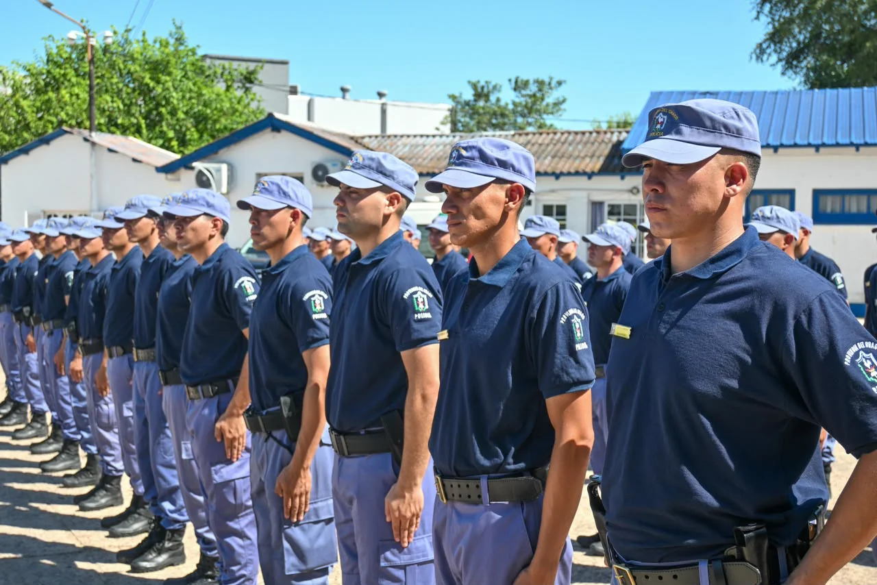 Aspirantes-a-Oficiales-y-Agentes-de-Policía-26-09-30-01