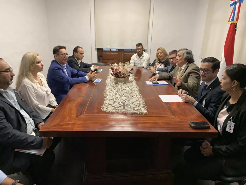 Gustavo-Martinez-Consulado-Paraguayo-22-03-24-01