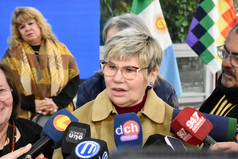 Sofia-Naidenoff-Denuncia-desidia-25-08-25-02