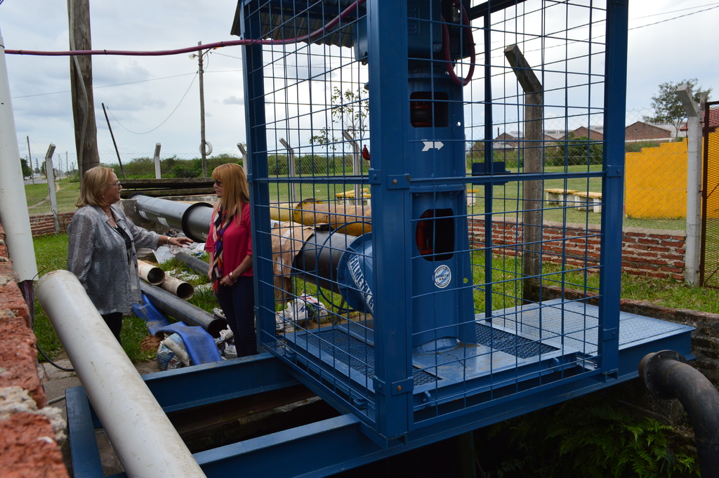 Aida-Ayala-Alicia-Azula-bomba-para-Villa-Forestacion-19-05-03-02