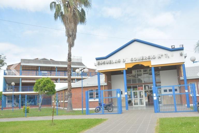 Escuela-de-Comercio-7-21-01-05-01