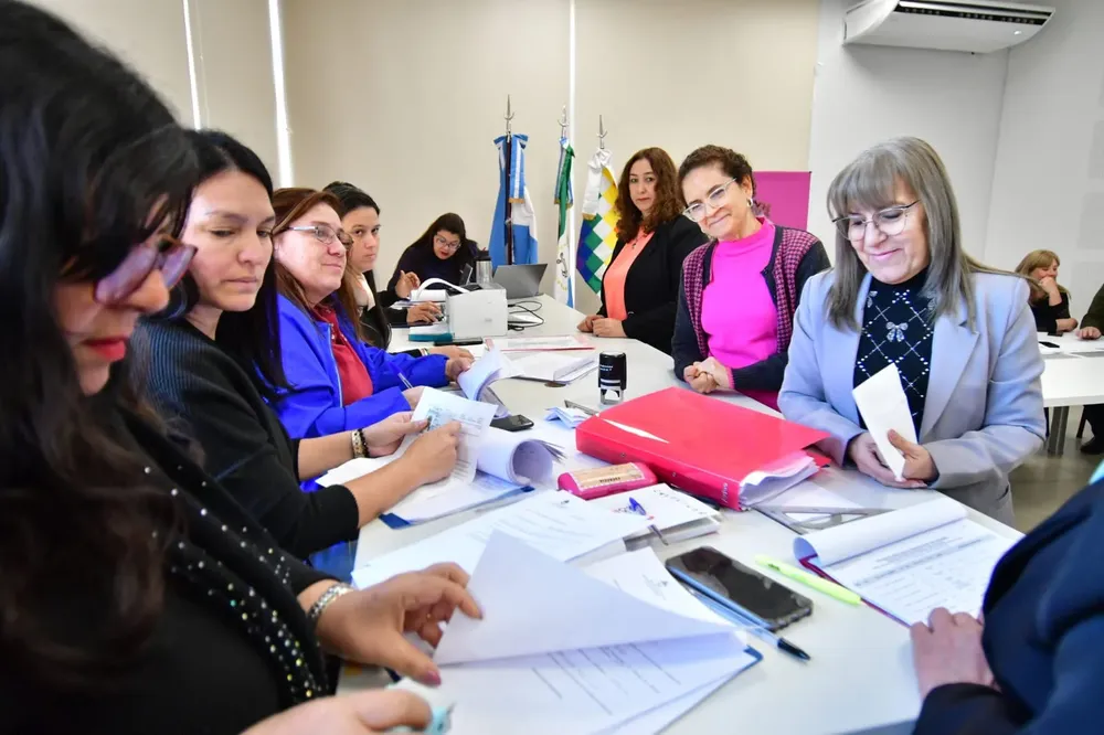 Concursos-de-Ascensos-Escuelas-Secundarias-y-Tecnicas-26-09-15-04