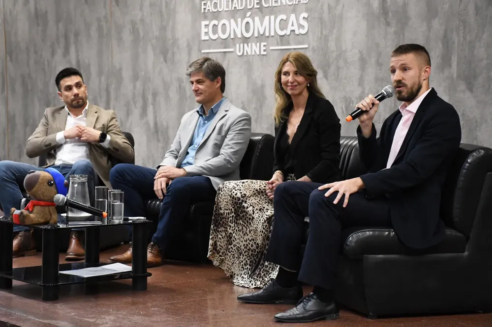 Jornada-sobre-Impresion-en-3D-y-Emprendedurismo-25-09-12-08