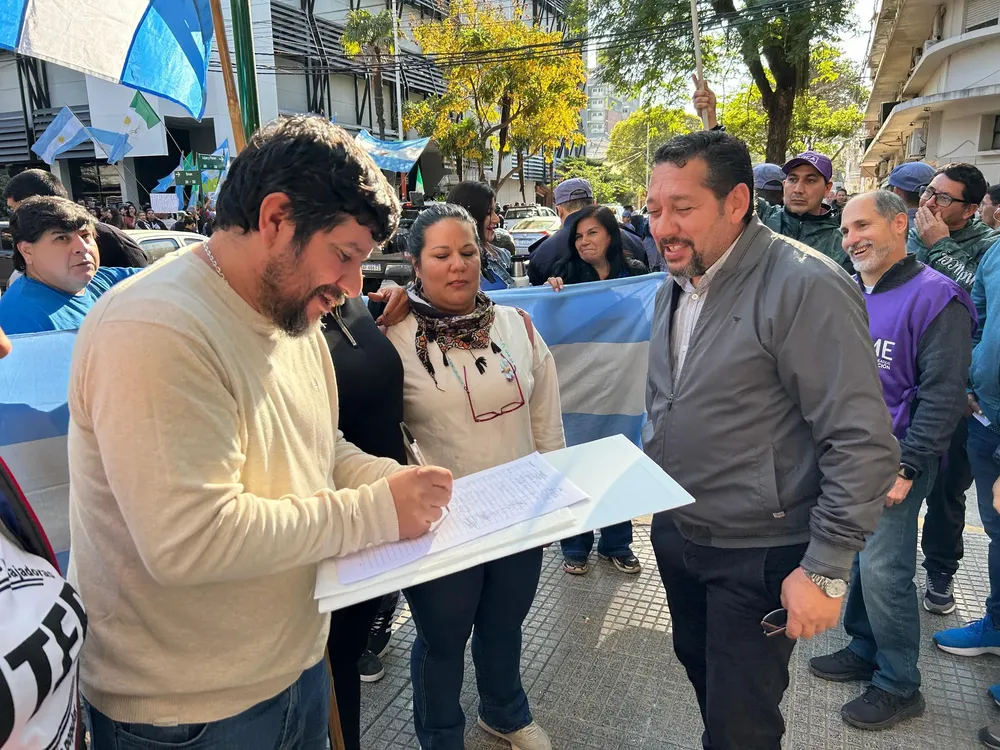 CGT-Manifestacion-al-STJ-25-07-08-02