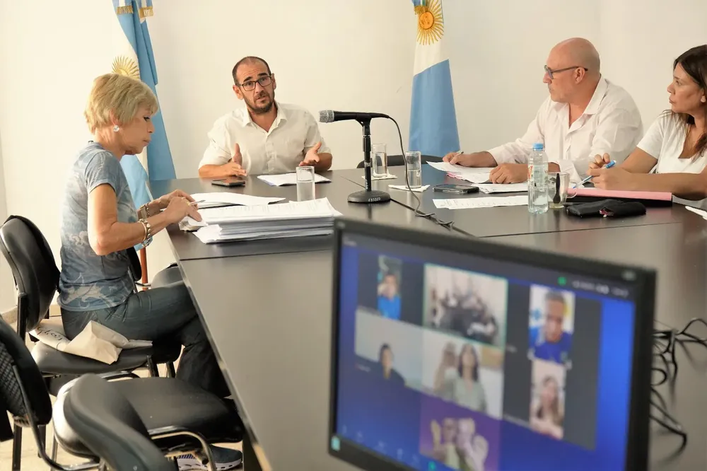 Comision-de-Legislacion-General-del-Pueblo-Habilitacion-de-candidatos-a-defesor-del-pueblo-25-02-26-04