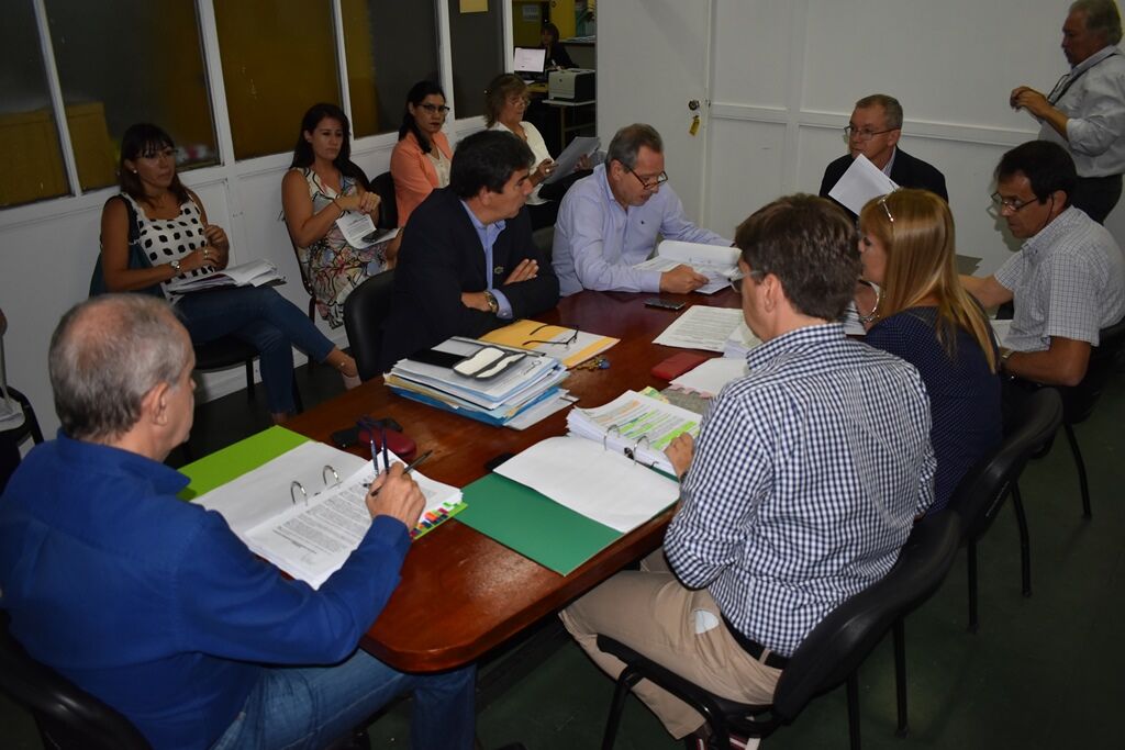 Comision-de-Hacienda-19-04-01-03