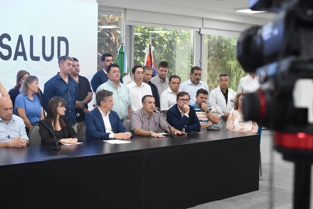 Convocatoria-a-profesionales-de-salud-23-01-15-02