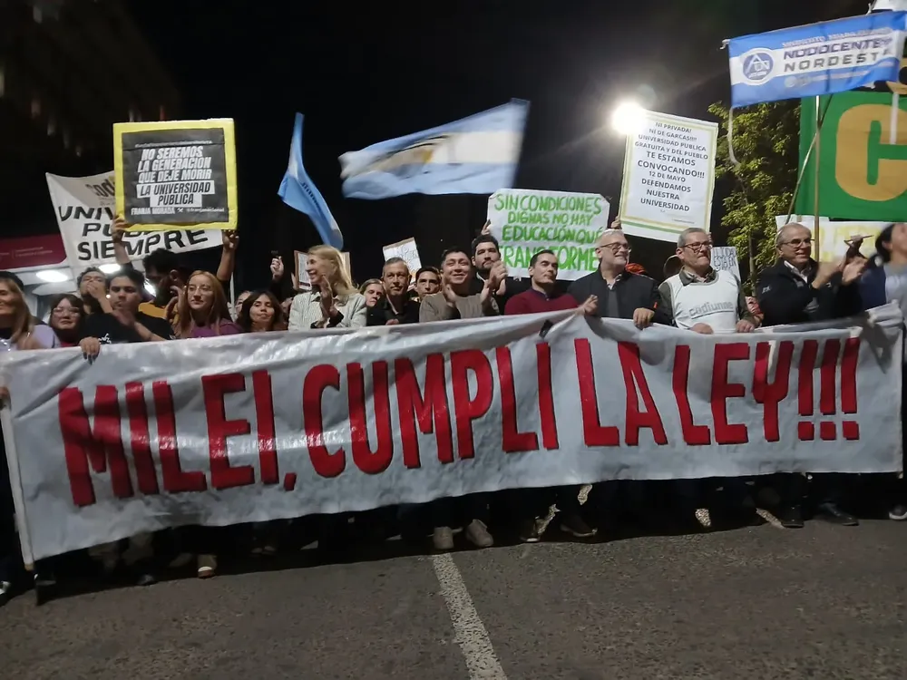 Marcha-Universitaria-26-05-12-07