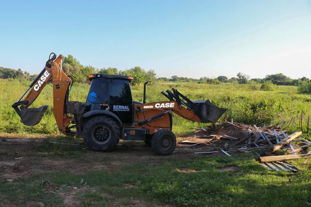 Municipalidad-APA-evitan-relleno-ilegal-Laguna-El-Timbo-24-03-13-01