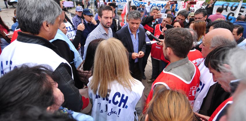 Frente-Gremial-Docente-Ministerio-de-Educacion-18-10-02-01