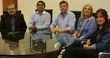 domingo-peppo-junto-a-los-precandidatos-a-diputados-nacionales-por-el-Frente-Chaco-Merece-Mas17-06-24